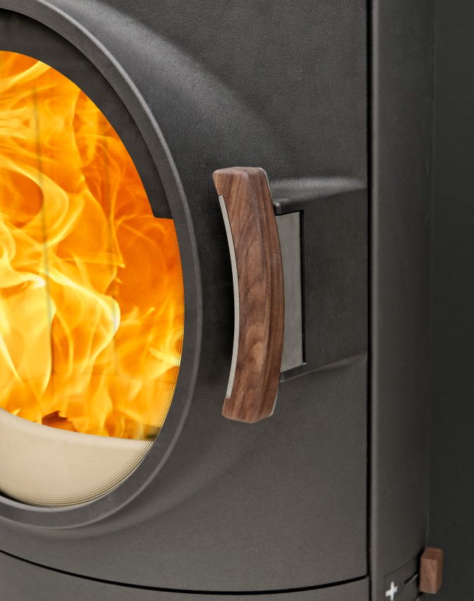 Soba cu acumulare de caldura Clou Xtra Austroflamm