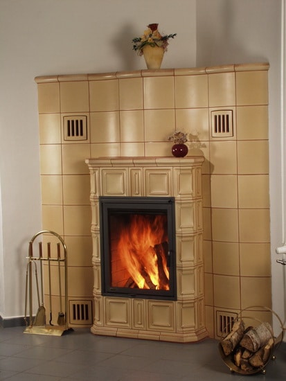 Semineu cu acumulare KOBOK model Bystra LD 440/670